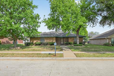 1405 Flamingo Drive Lewisville TX 75077