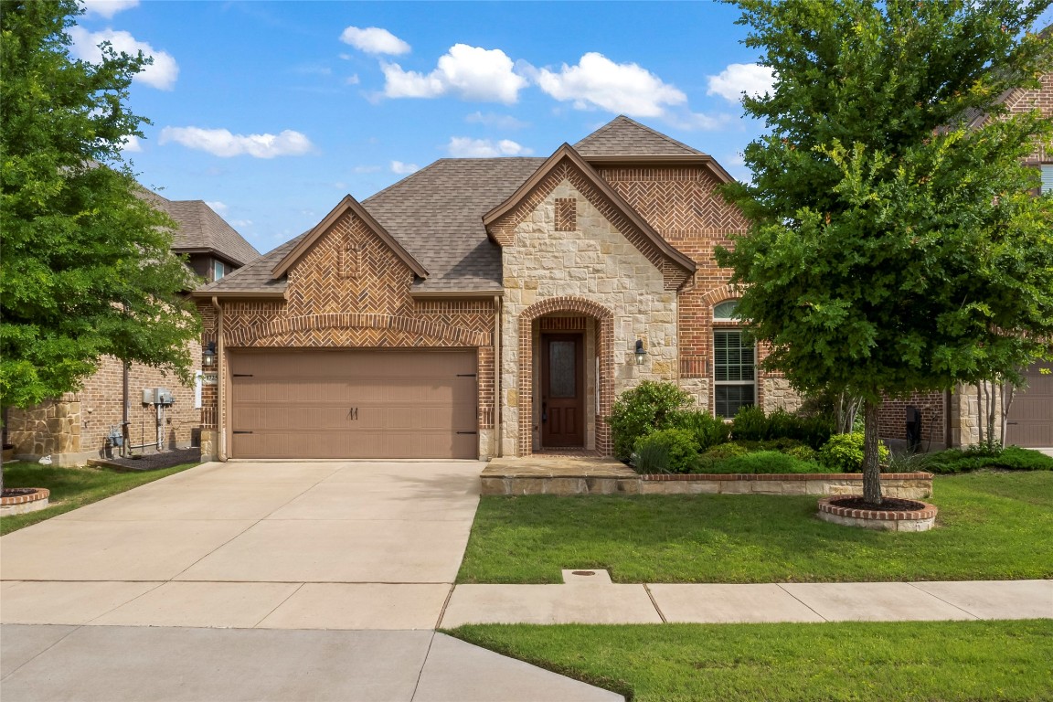 1725 Halifax Street Roanoke TX 76262