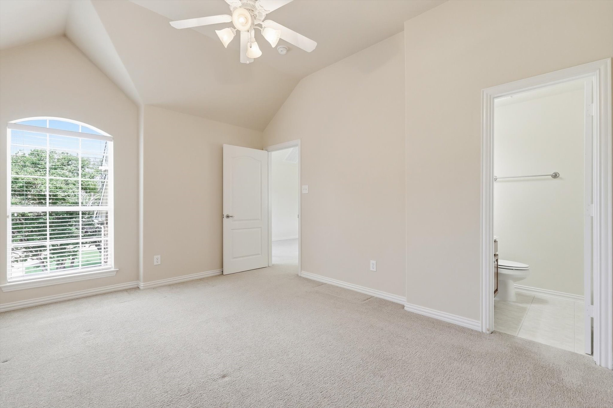 1131 Durango Circle Shady Shores TX 76208