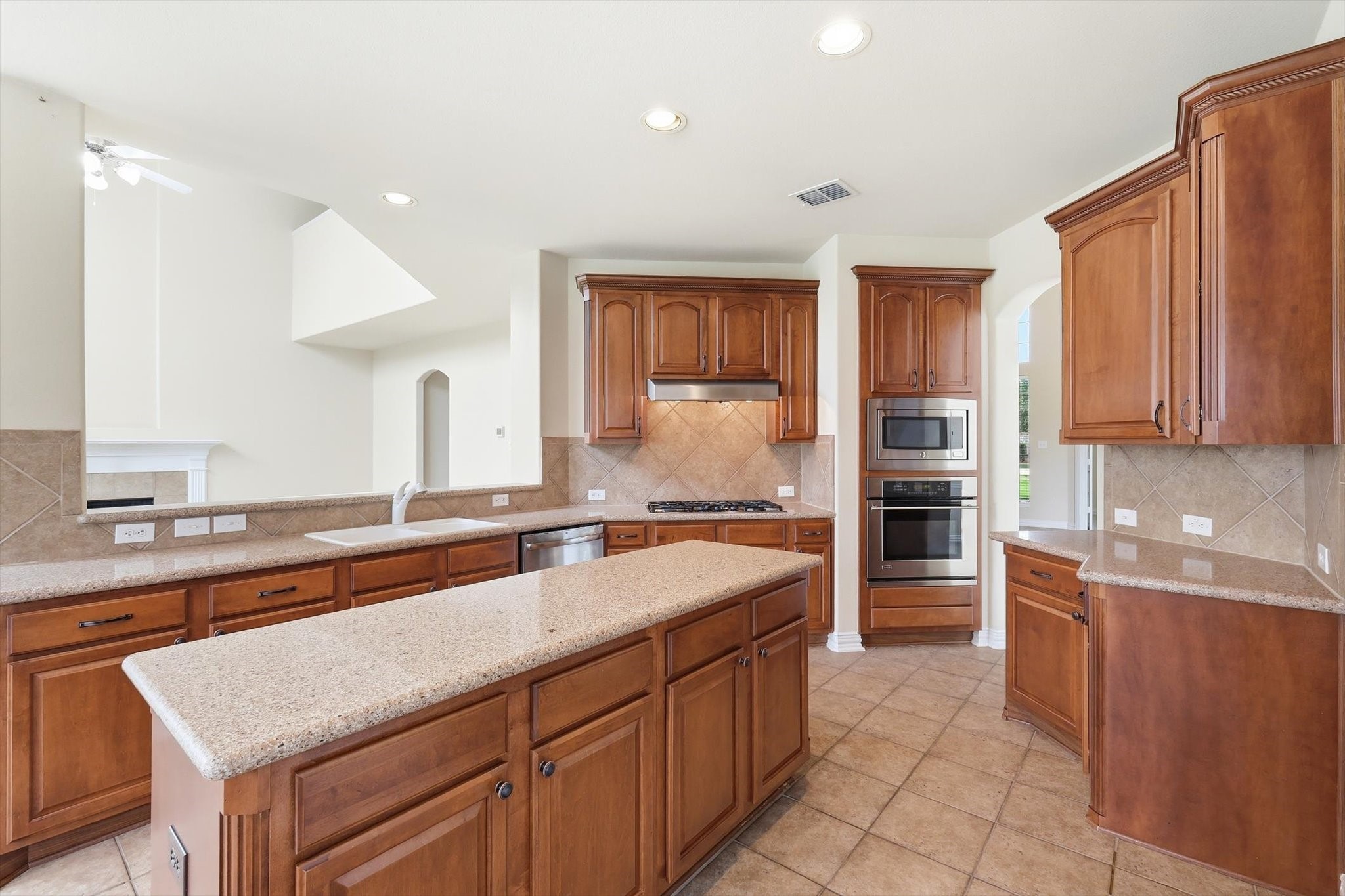 1131 Durango Circle Shady Shores TX 76208