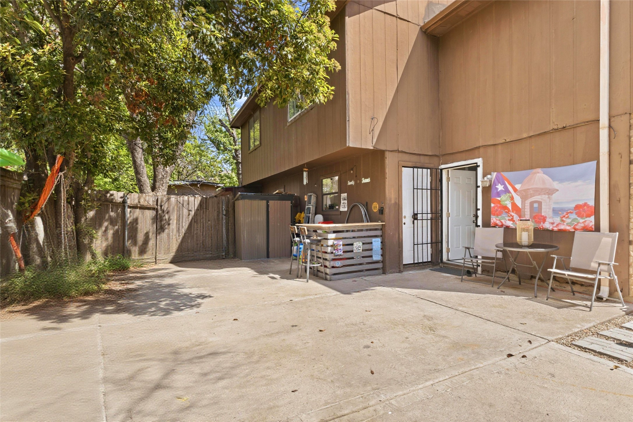 412 Victoria Grand Prairie TX 75052