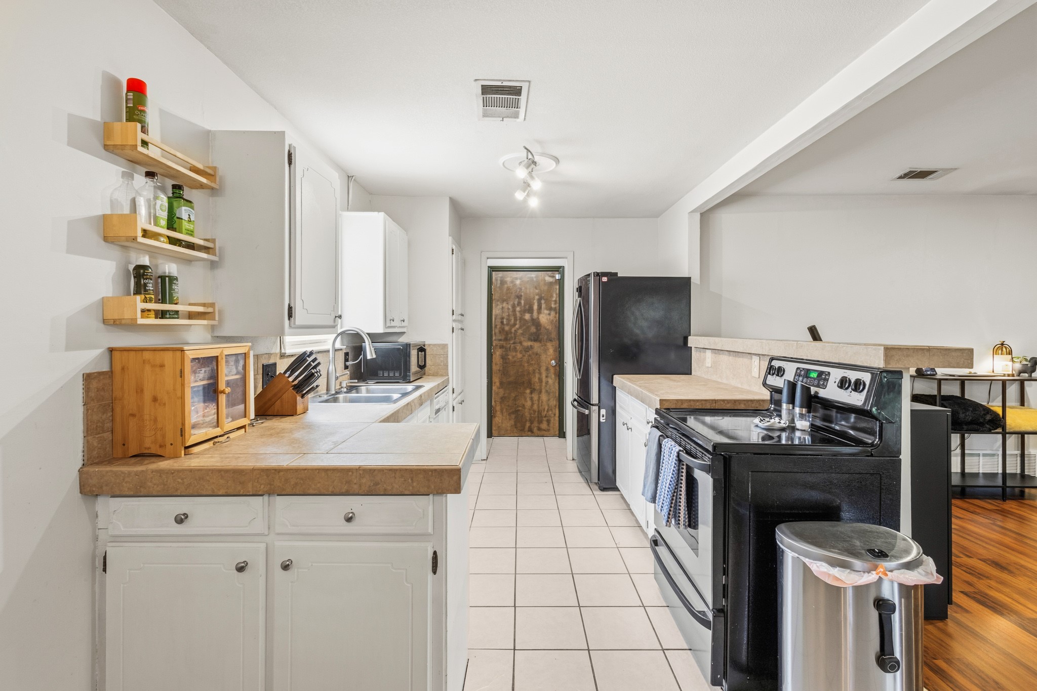 2804 Mintwood Place Arlington TX 76016