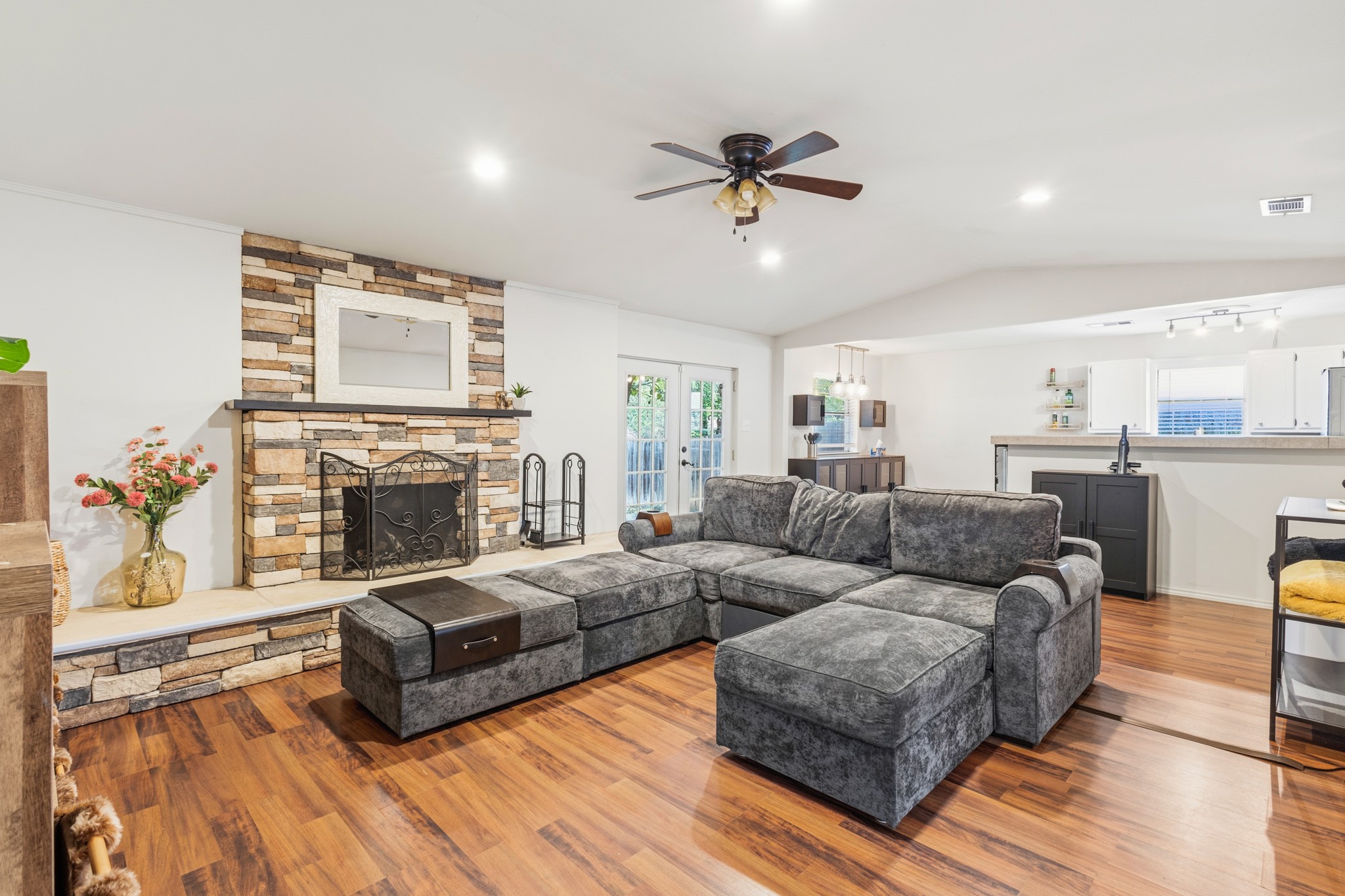2804 Mintwood Place Arlington TX 76016