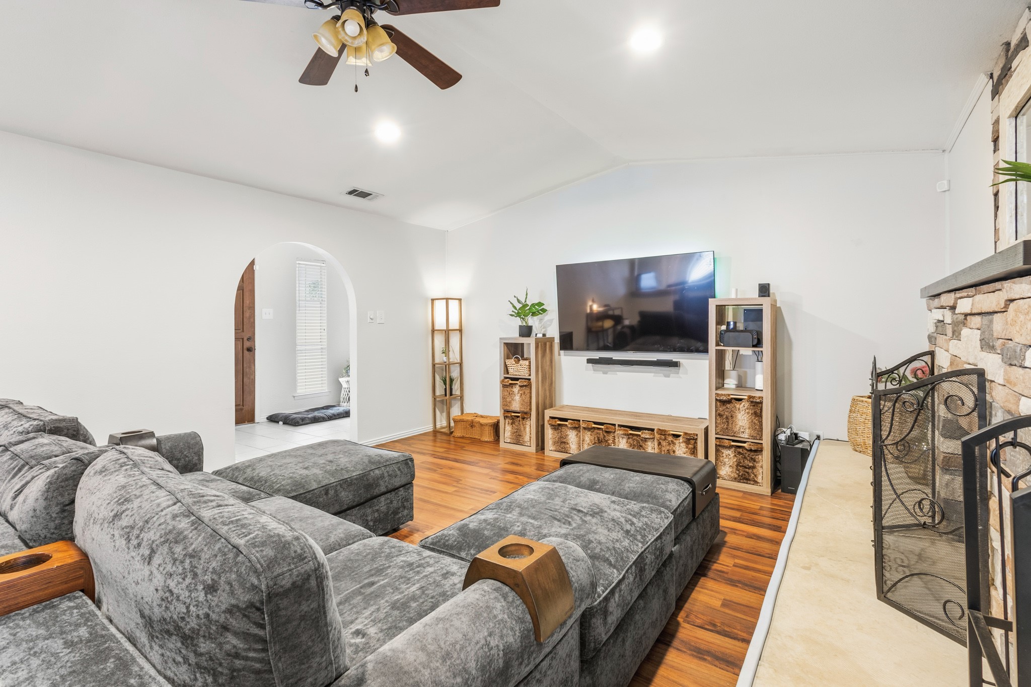2804 Mintwood Place Arlington TX 76016
