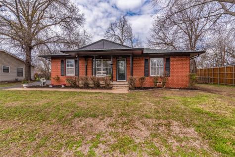 1011 W Brockett Street Sherman TX 75092