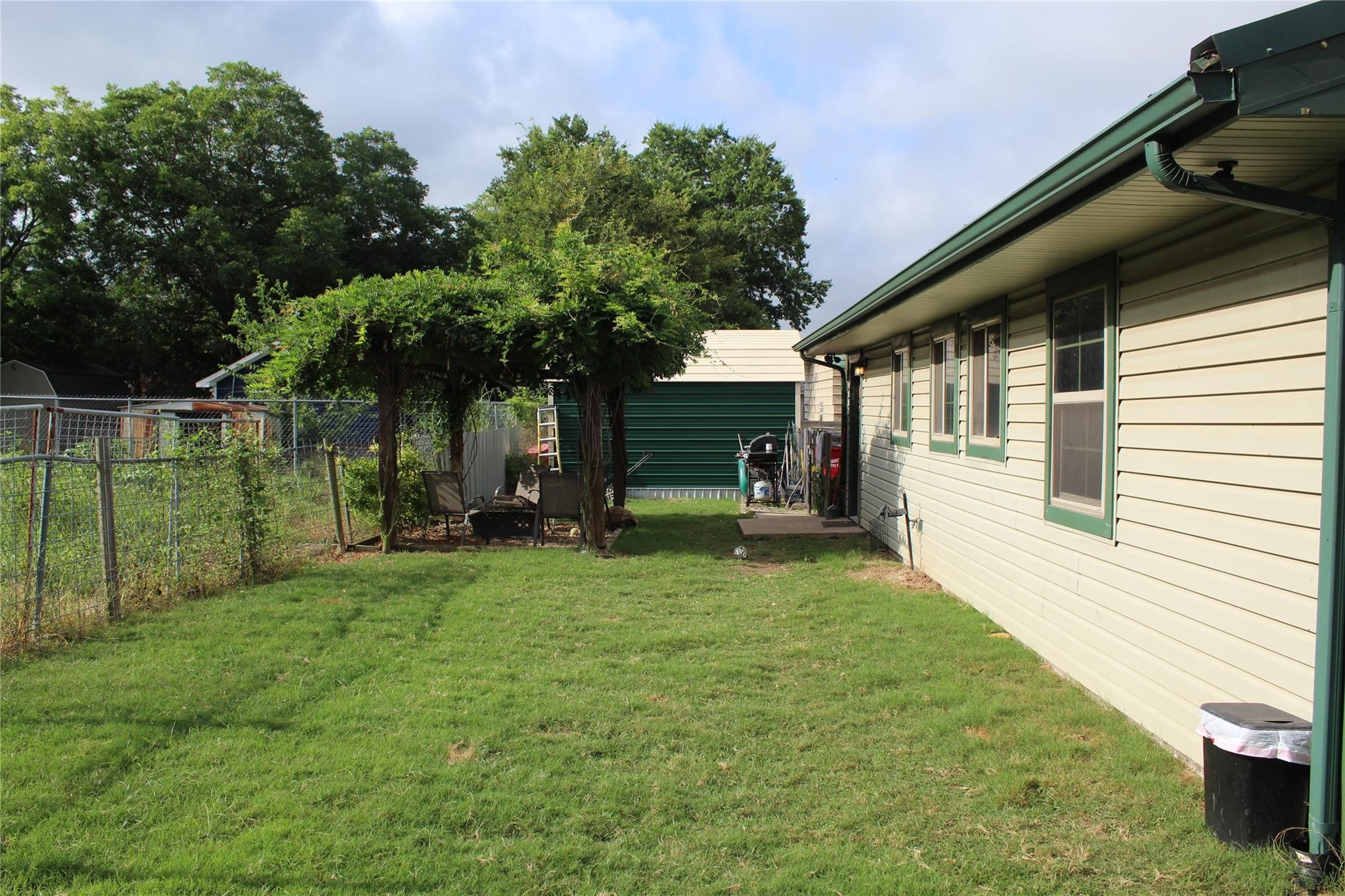 402 Cleveland Street Bailey TX 75452