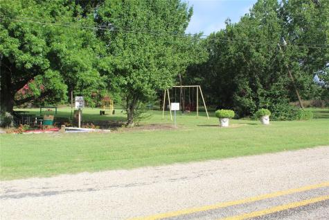402 Cleveland Street Bailey TX 75452