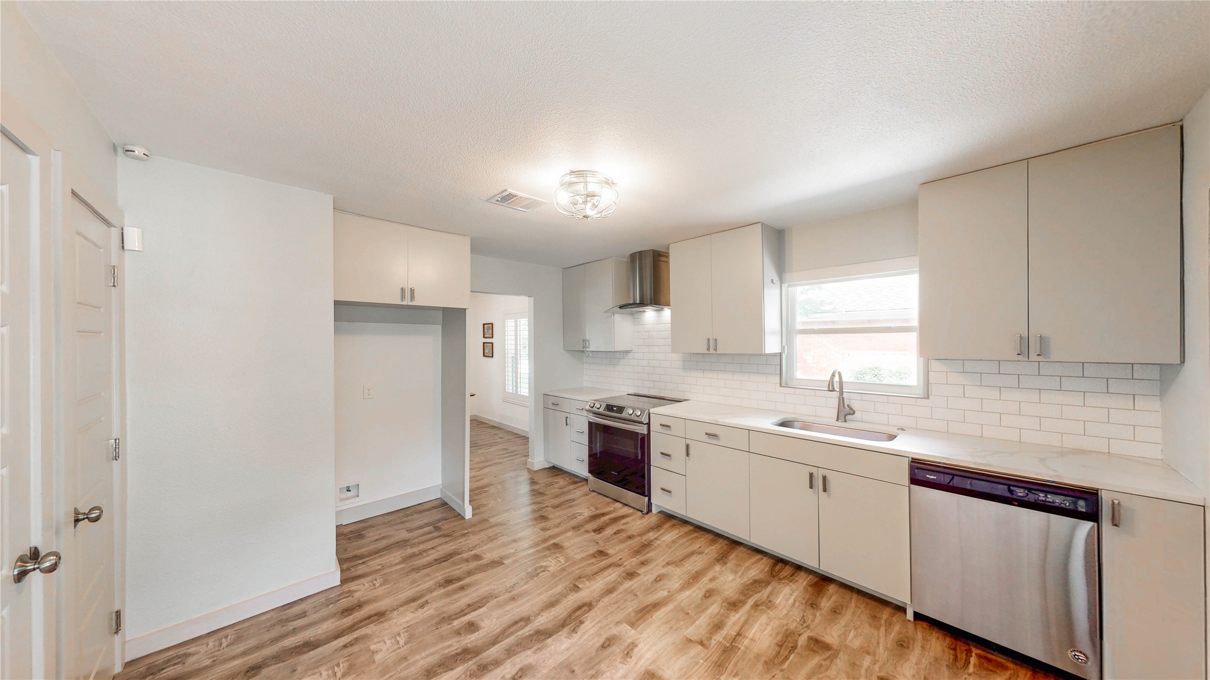 2952 Randy Lane Farmers Branch TX 75234