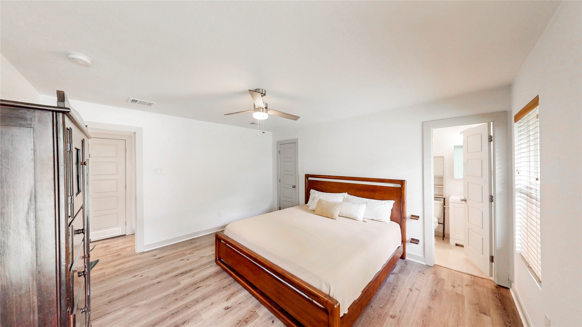 2952 Randy Lane Farmers Branch TX 75234