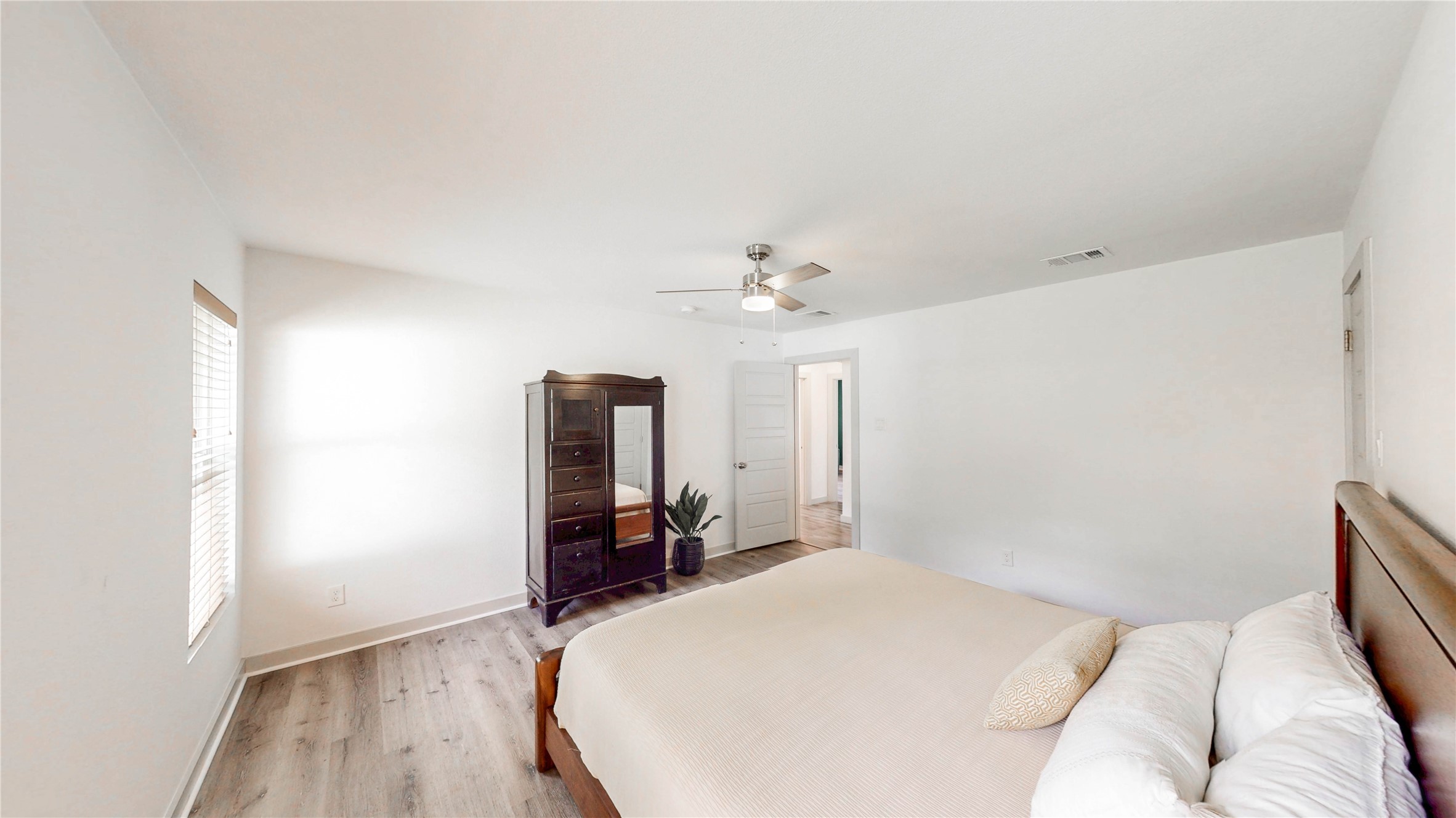 2952 Randy Lane Farmers Branch TX 75234
