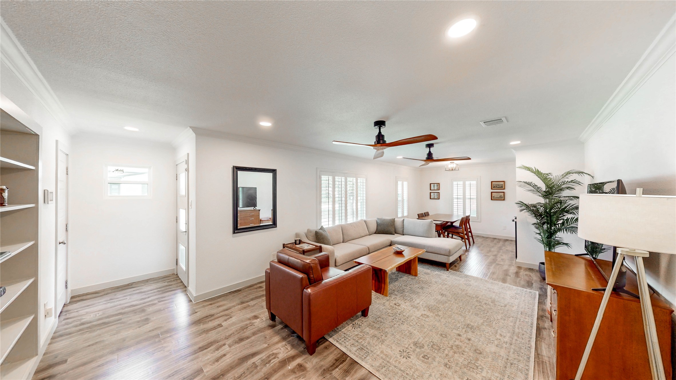 2952 Randy Lane Farmers Branch TX 75234