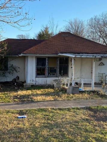 221 W Marshall Street Palmer TX 75152