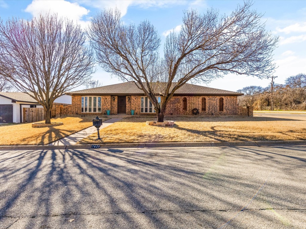 7625 Oak Ridge Drive North Richland Hills TX 76182