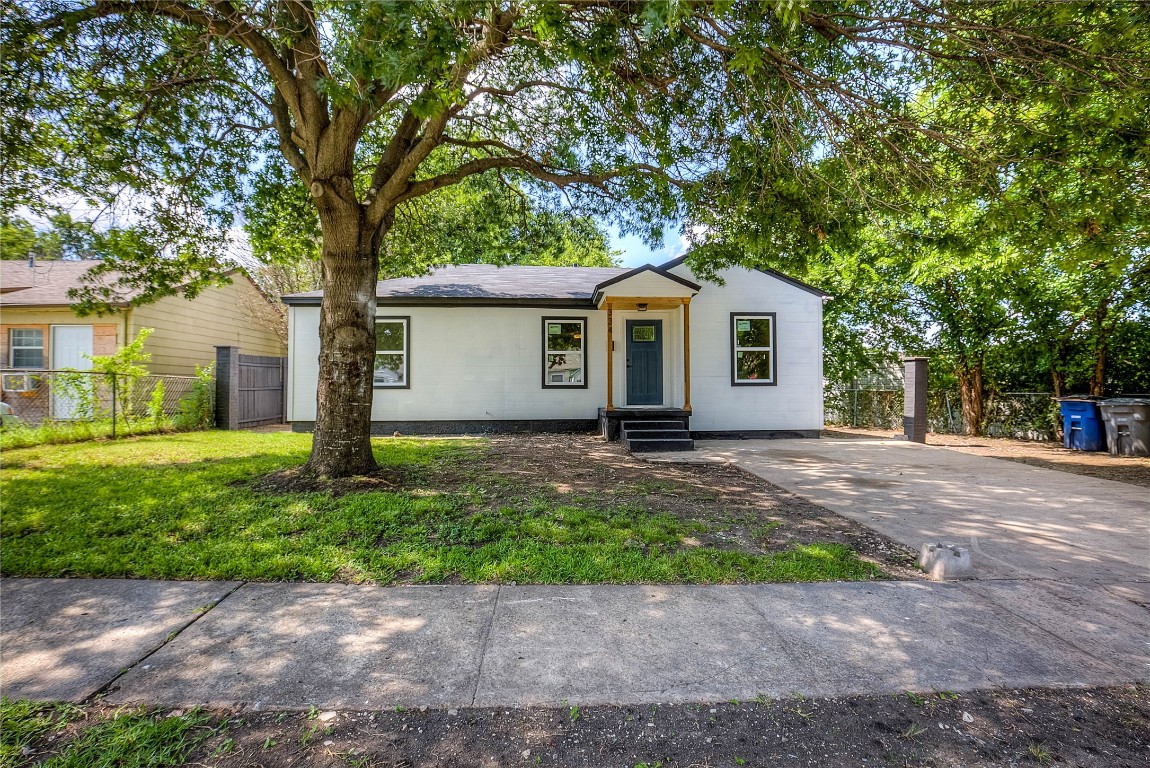 334 De Haes Avenue Dallas TX 75224