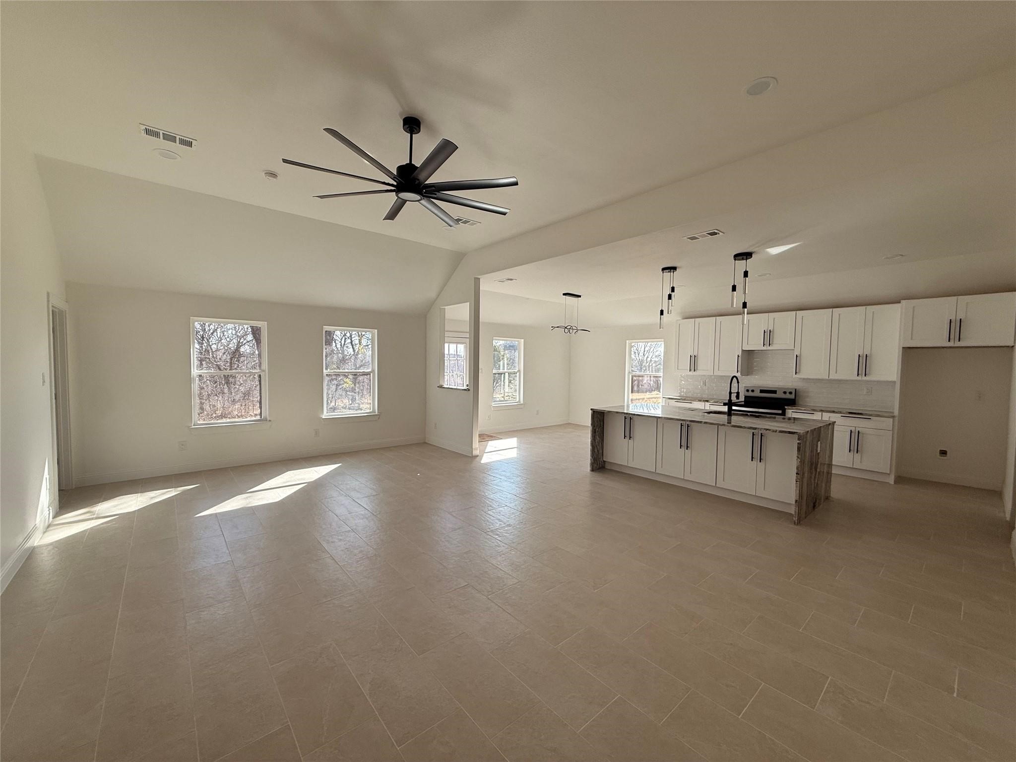 504 Bellaire Circle Mineral Wells TX 76067