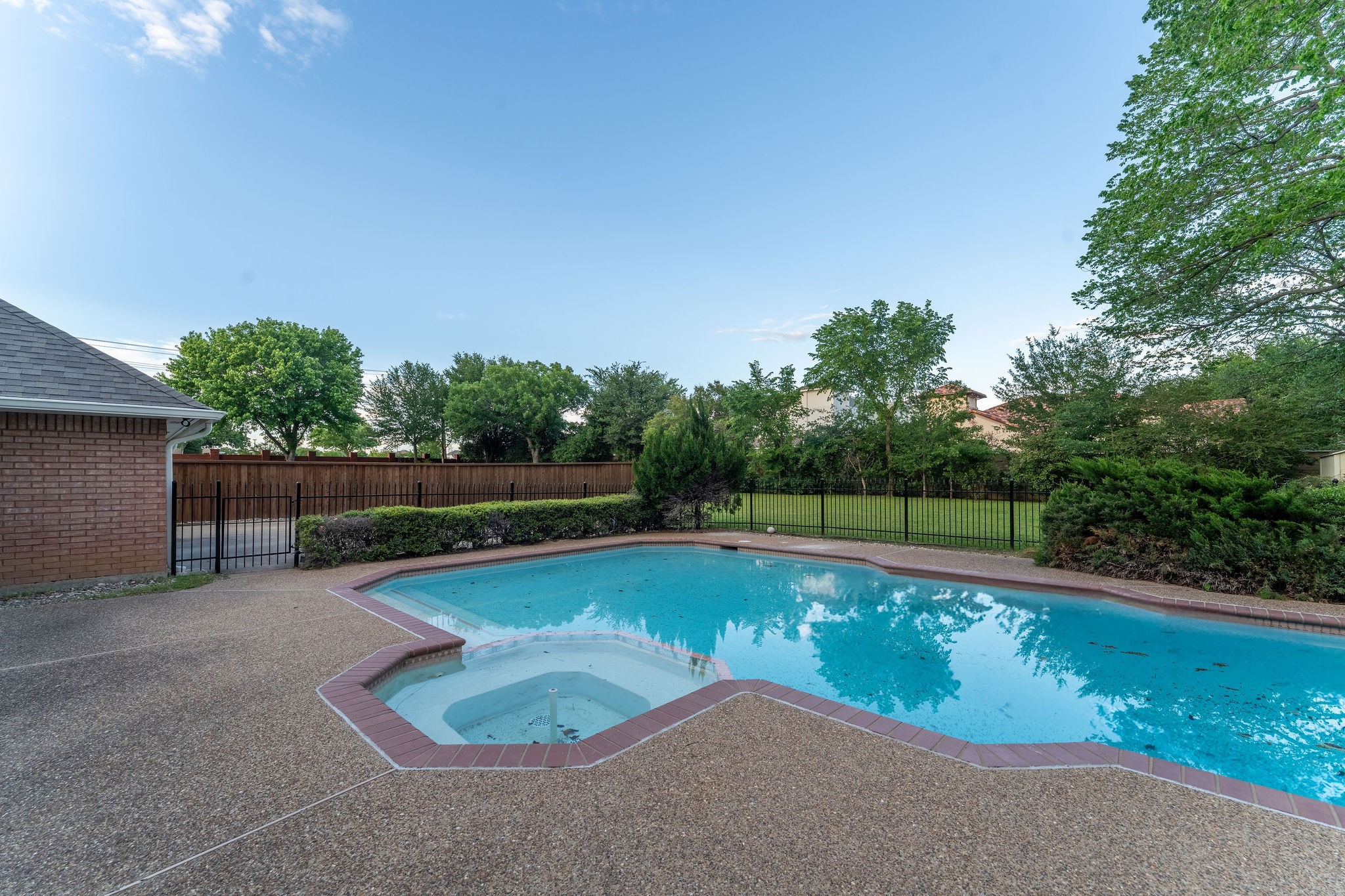 5709 Hidden Oaks Drive Colleyville TX 76034