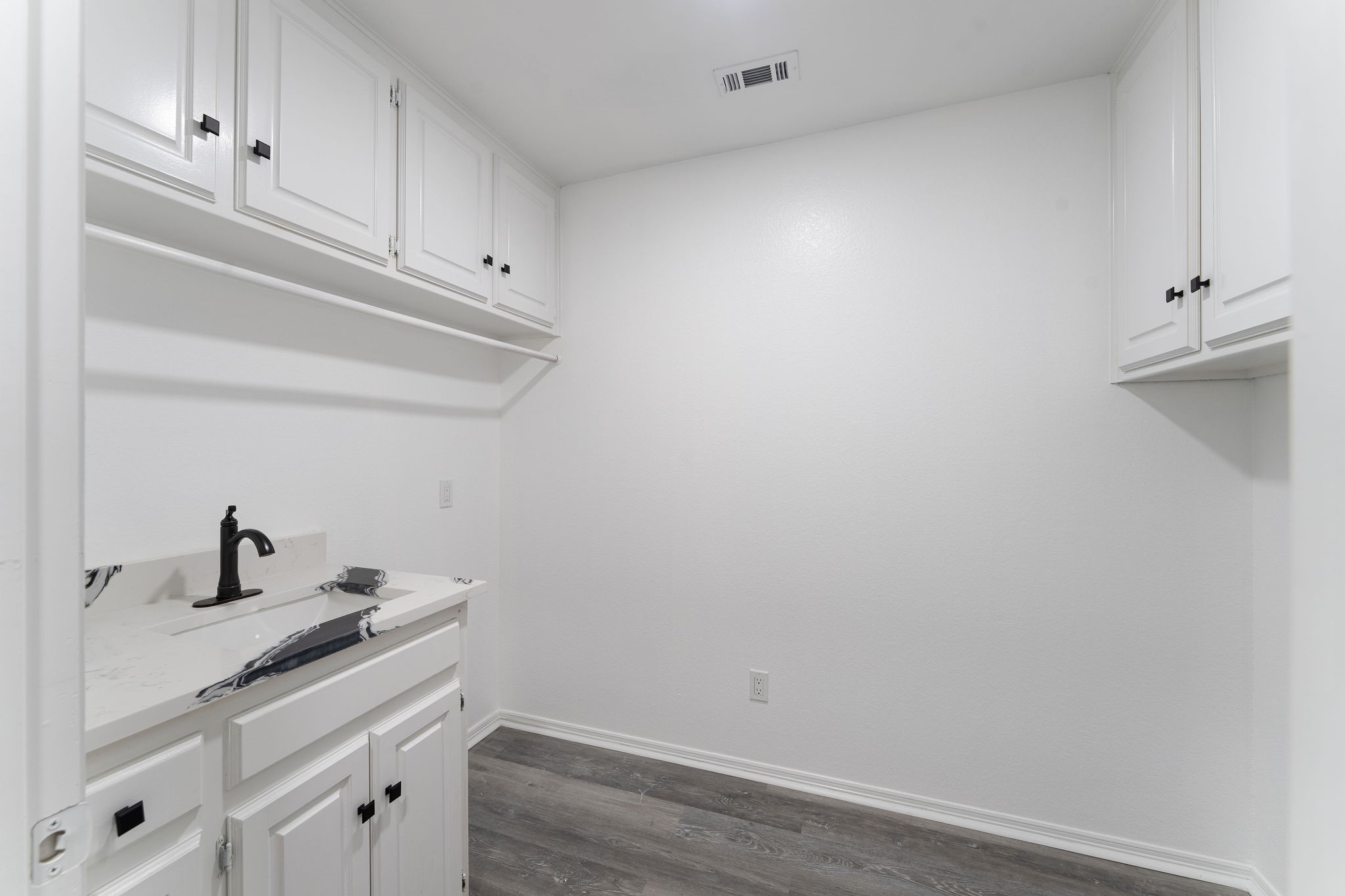 5709 Hidden Oaks Drive Colleyville TX 76034