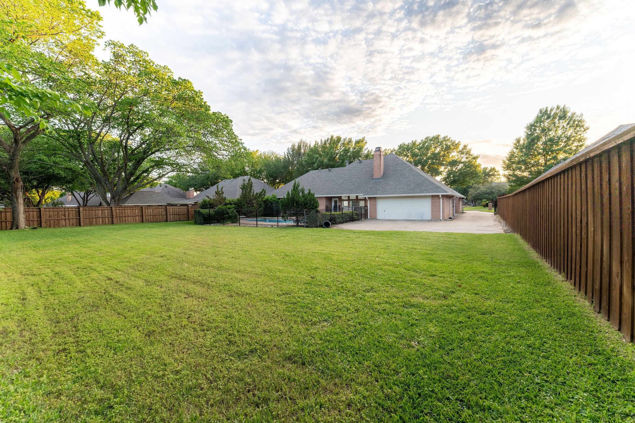 5709 Hidden Oaks Drive Colleyville TX 76034