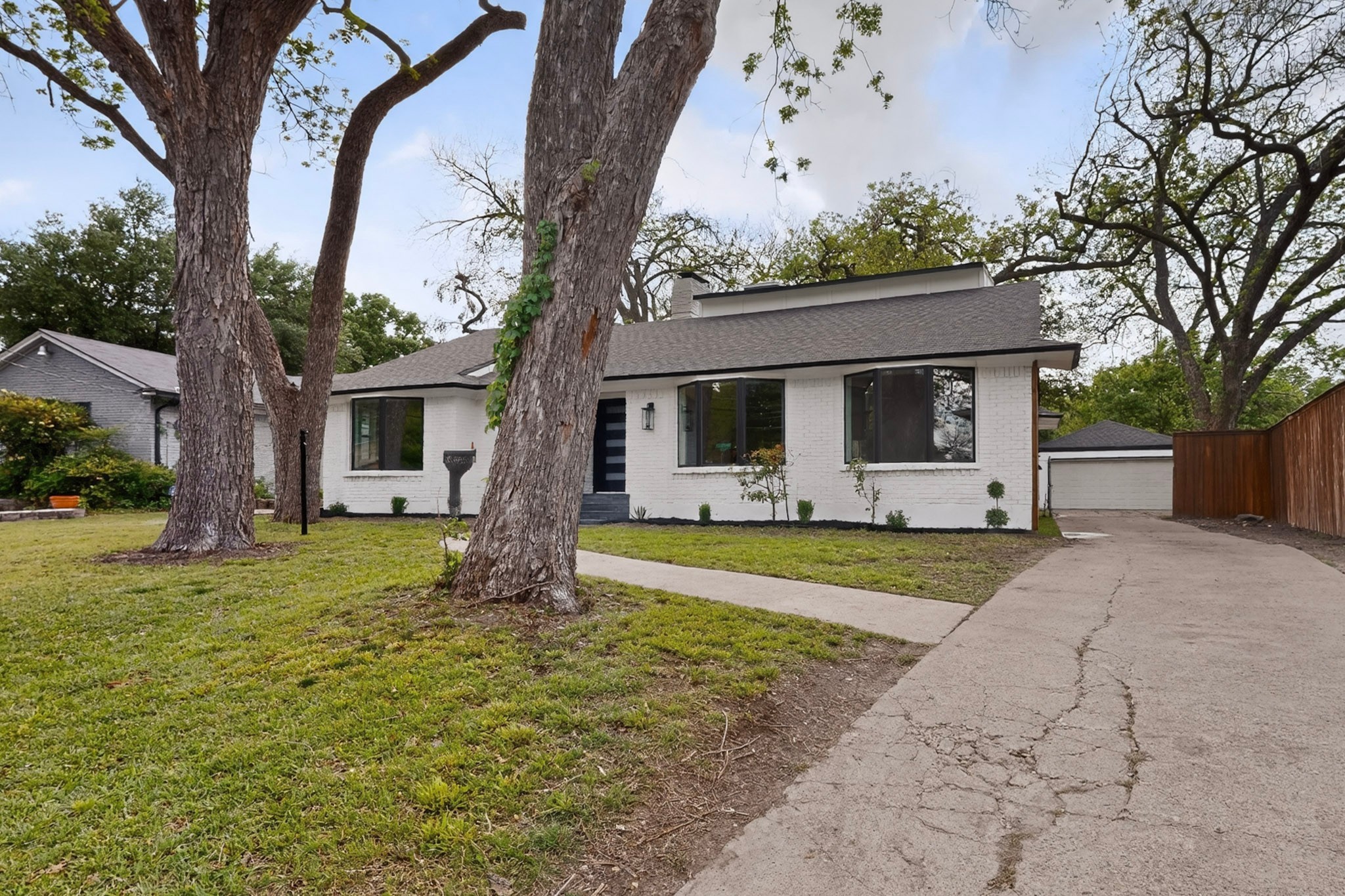 3535 Holliday Road Dallas TX 75224