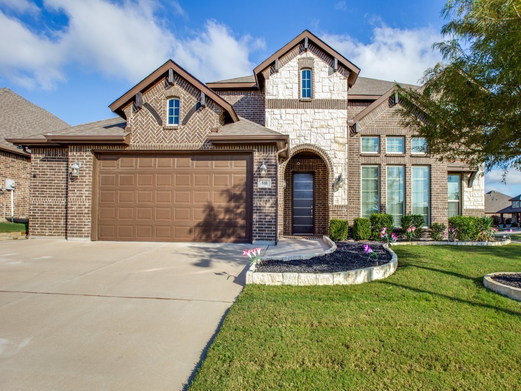 800 Star Grass Drive Mansfield TX 76063