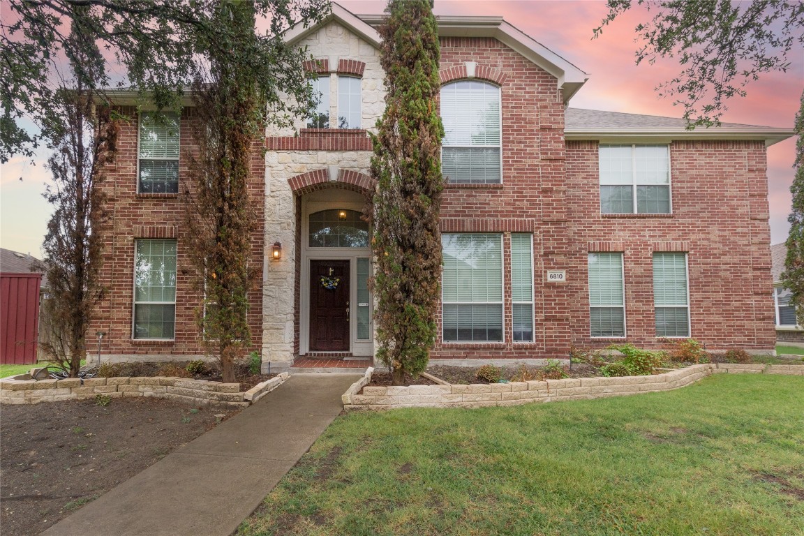 6810 Amesbury Lane Rowlett TX 75089