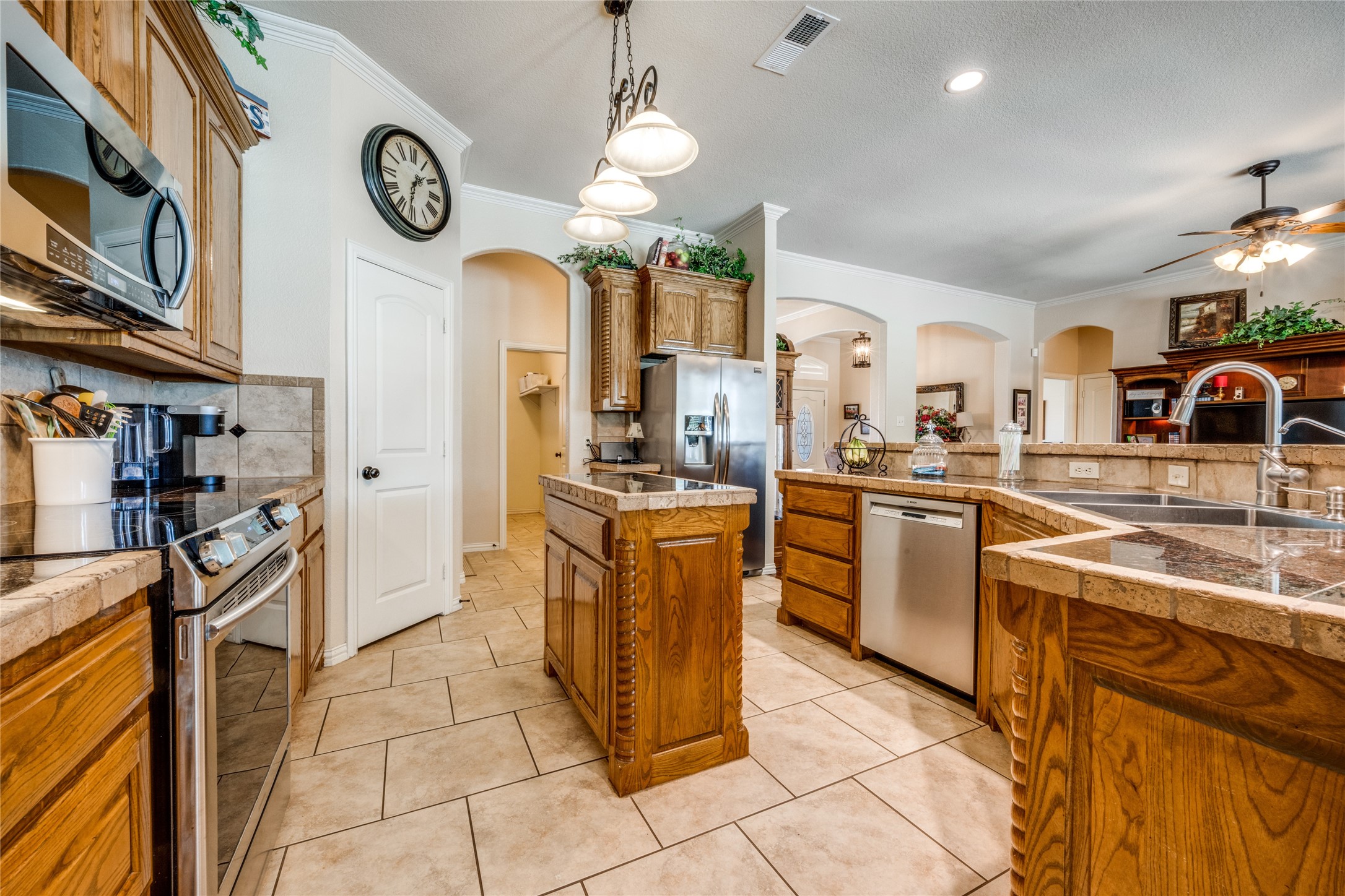 820 N Tejas Drive Sanger TX 76266