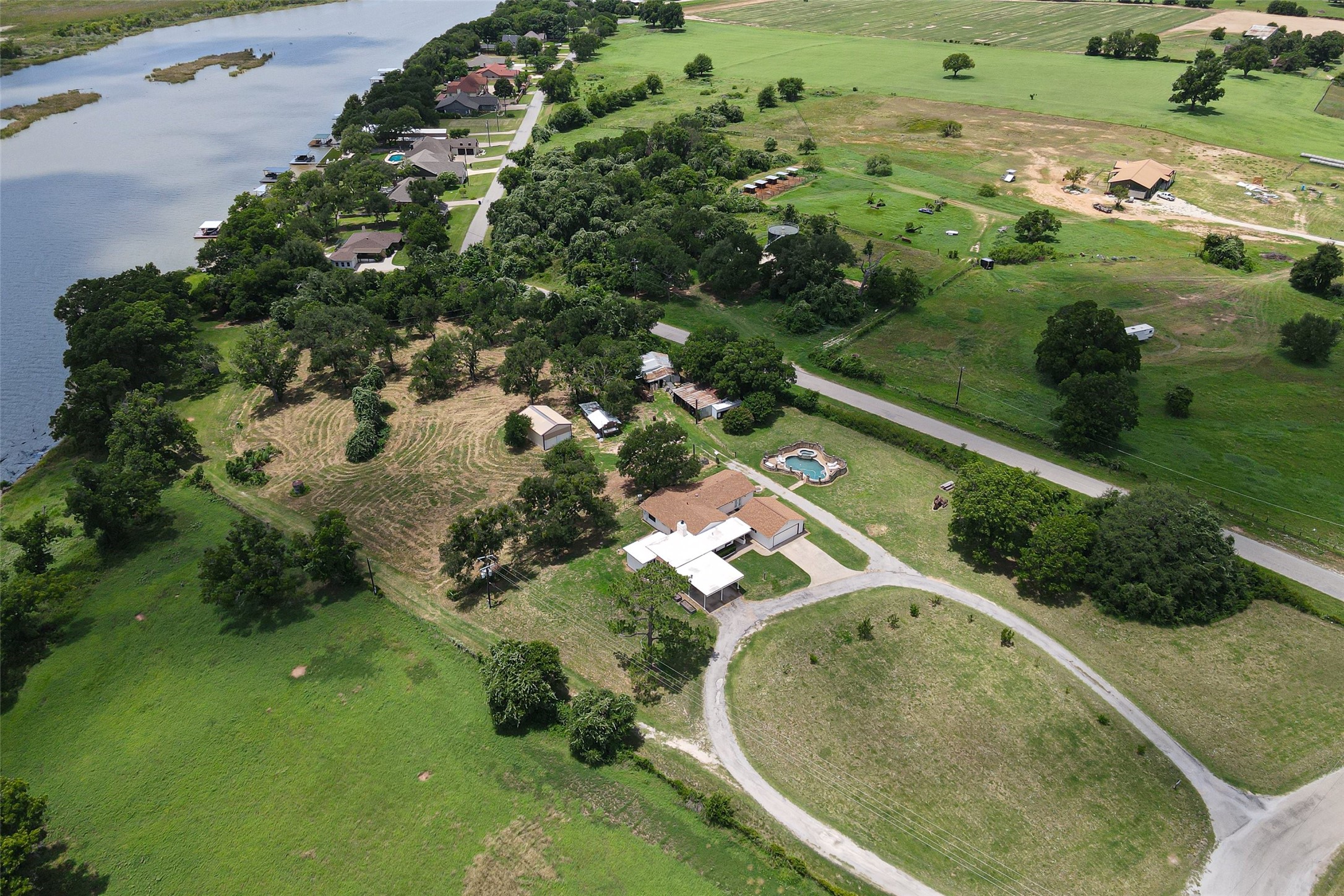 4720 Peveler Road Granbury TX 76049