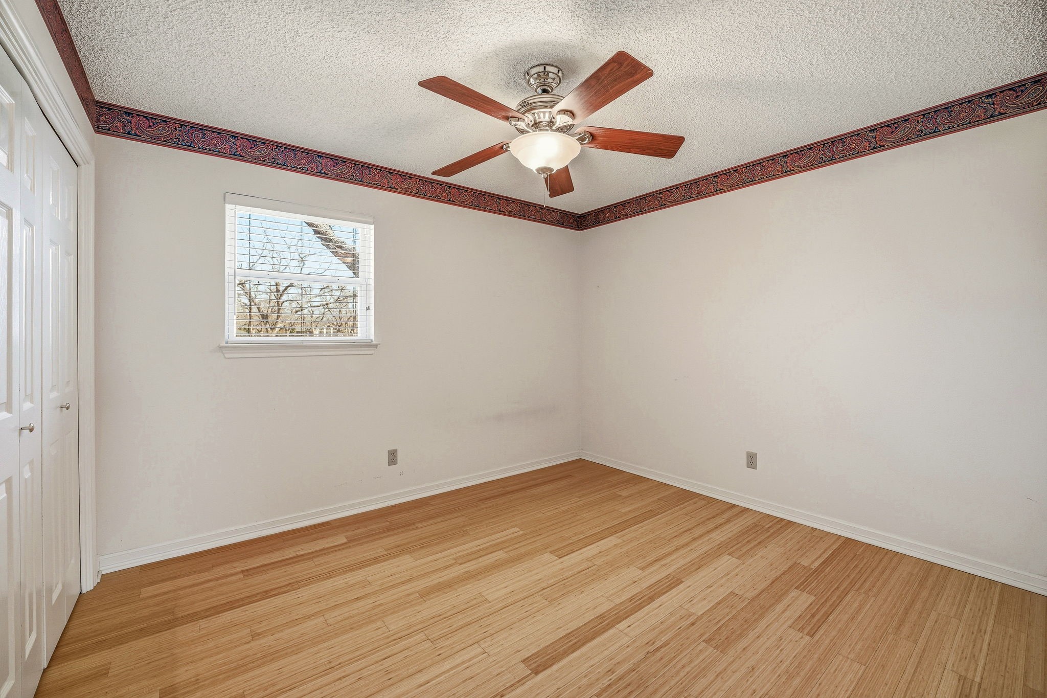 6104 N Waverly Court Granbury TX 76049