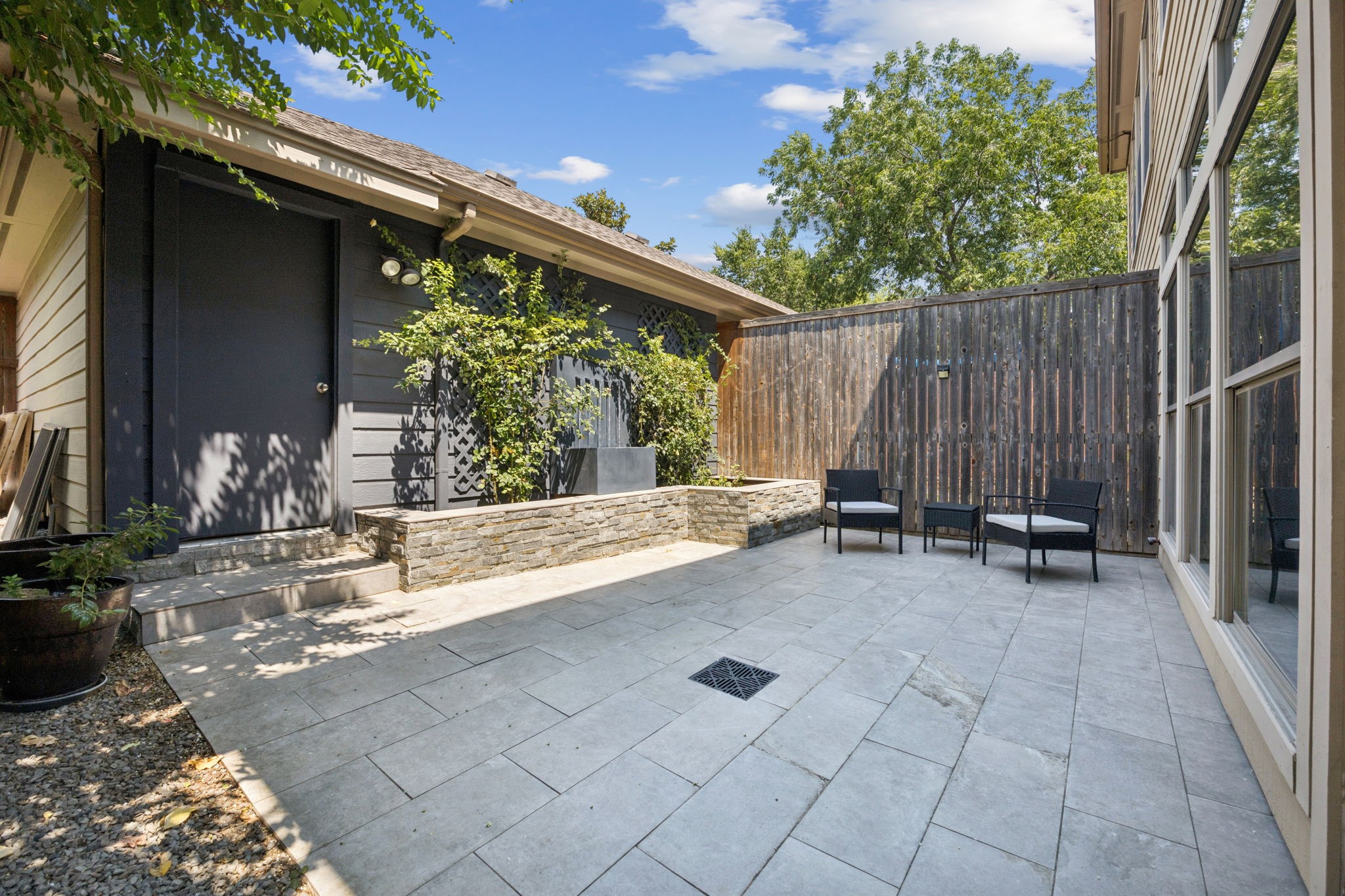 2405 Throckmorton Street Dallas TX 75219