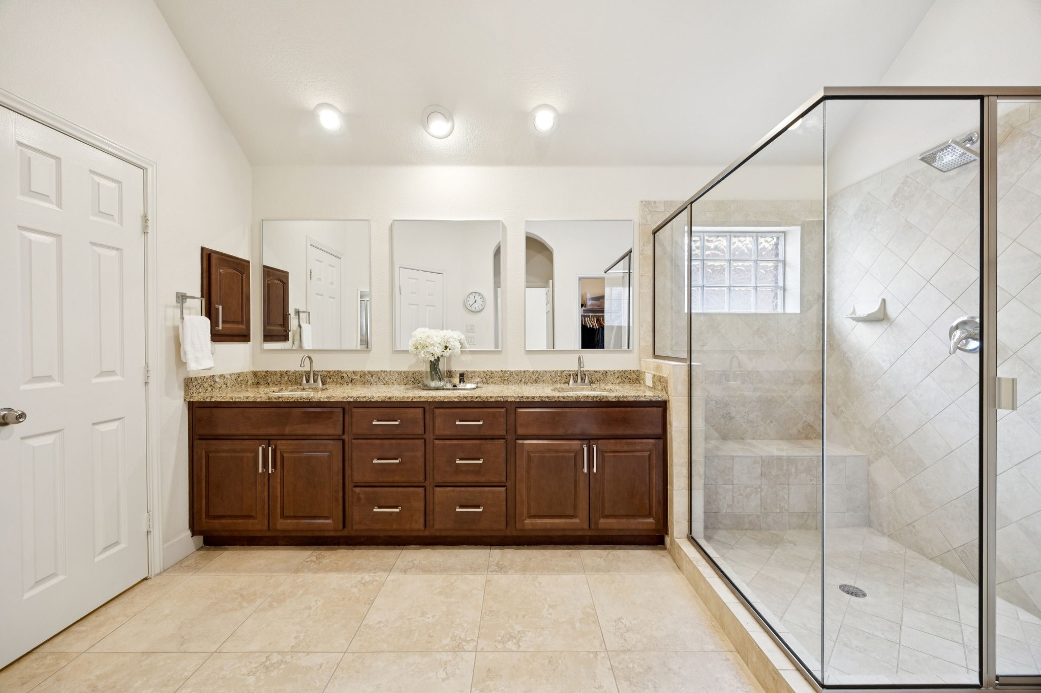 2405 Throckmorton Street Dallas TX 75219