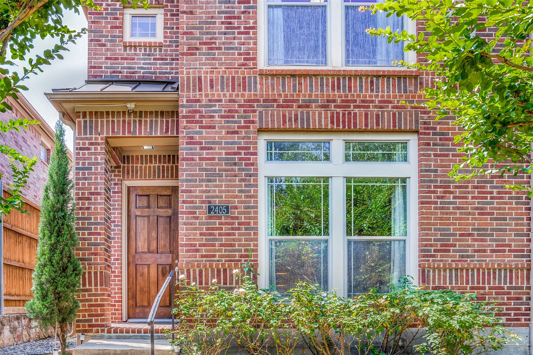 2405 Throckmorton Street Dallas TX 75219