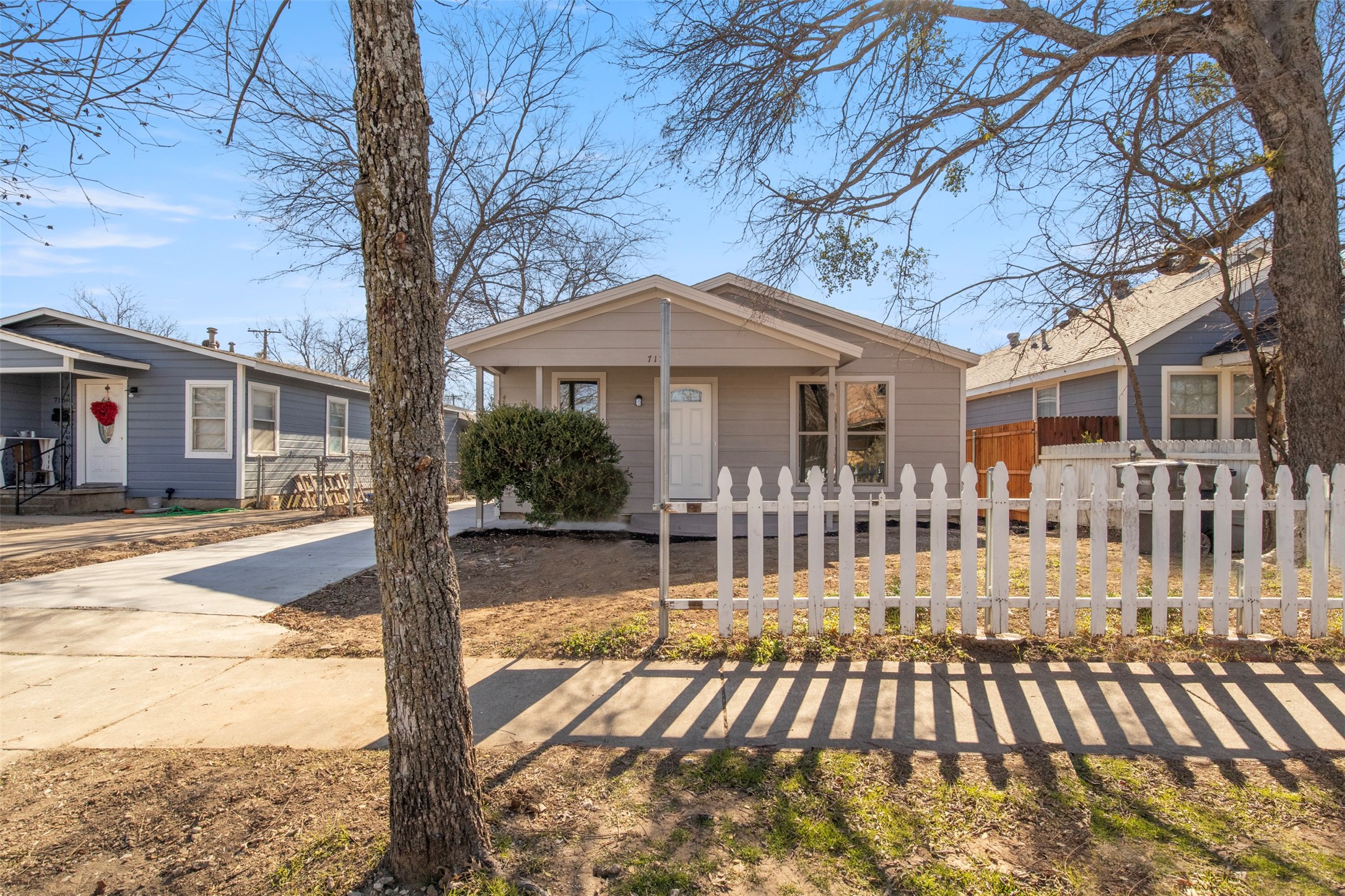 717 W Boyce Avenue Fort Worth TX 76115