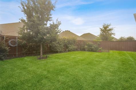 329 Foxthorne Way Little Elm TX 75068