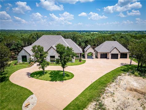 1136 Queen Elizabeth Drive McGregor TX 76657