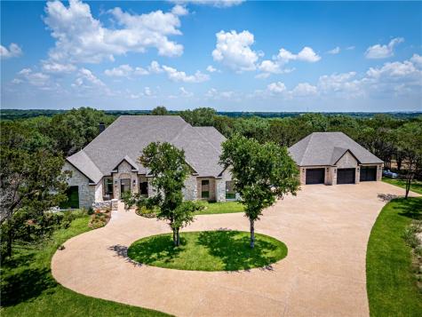 1136 Queen Elizabeth Drive McGregor TX 76657