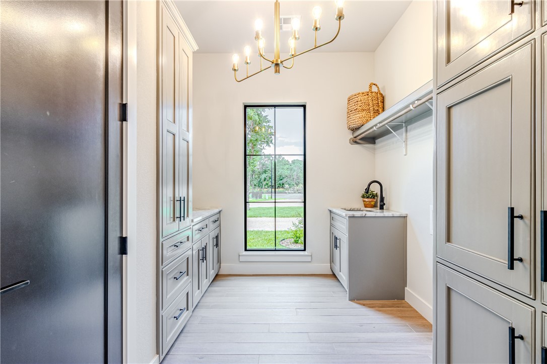 1136 Queen Elizabeth Drive Mcgregor TX 76657