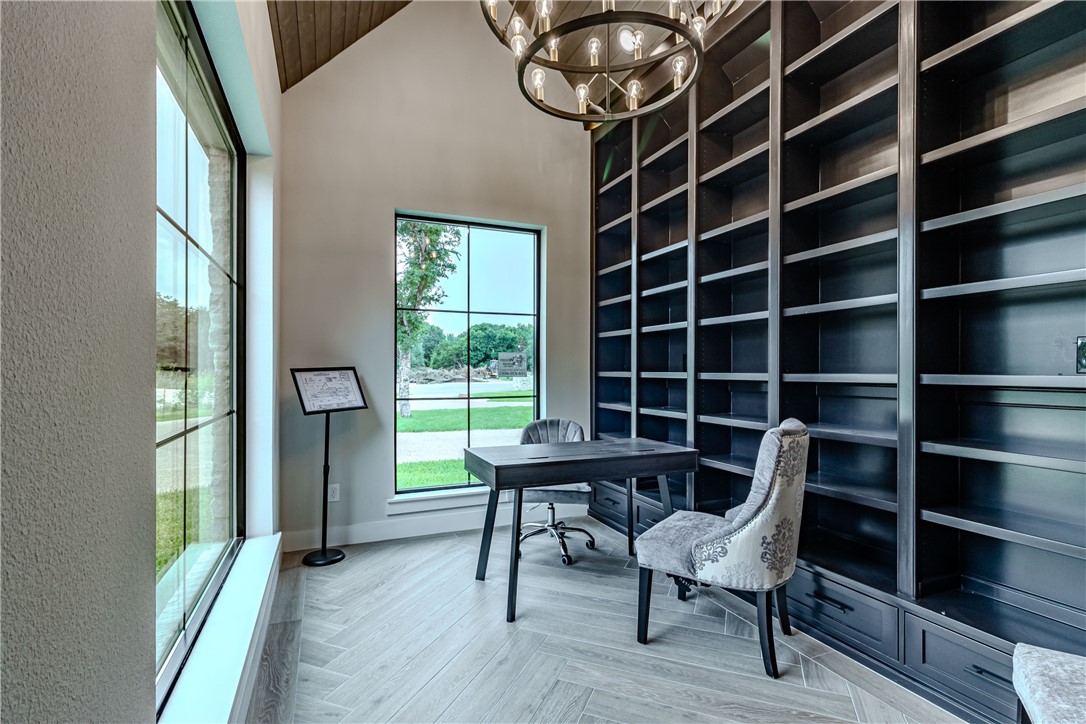 1136 Queen Elizabeth Drive Mcgregor TX 76657
