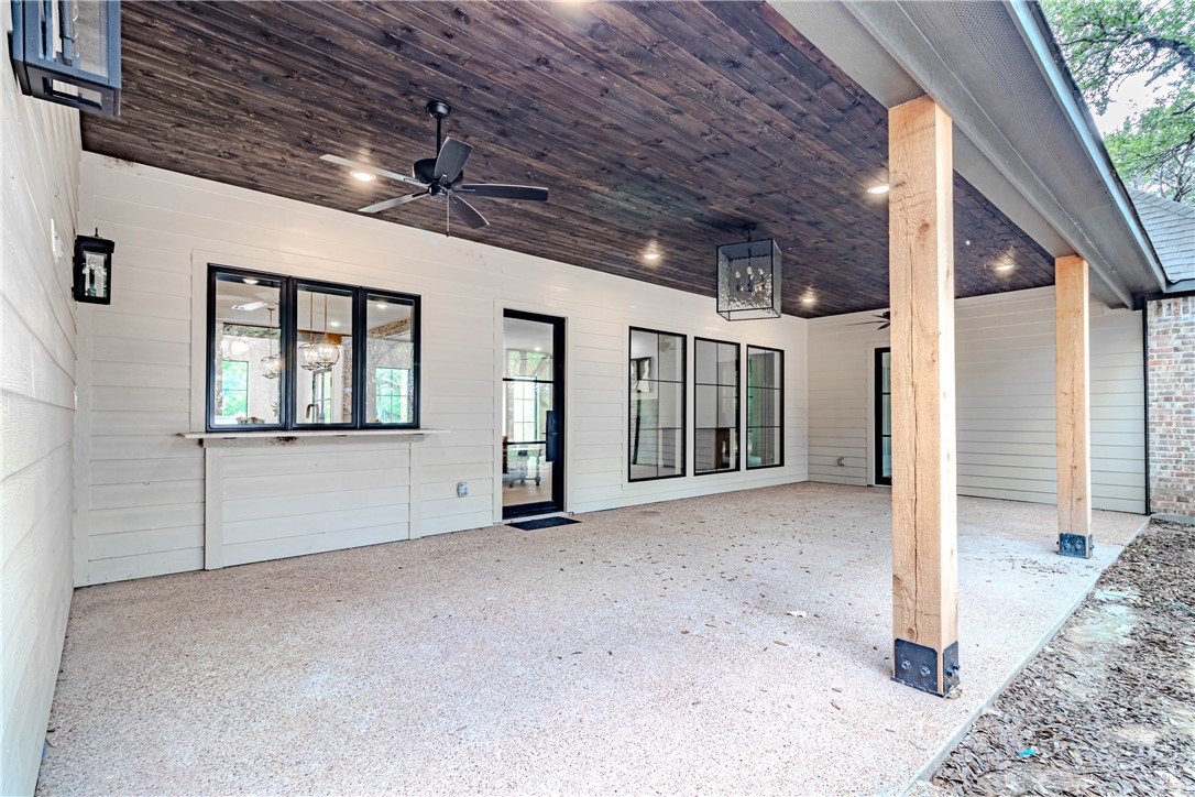 1136 Queen Elizabeth Drive Mcgregor TX 76657