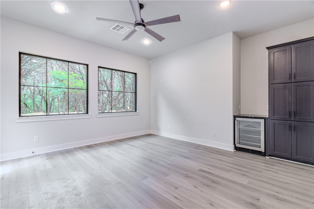 1136 Queen Elizabeth Drive Mcgregor TX 76657