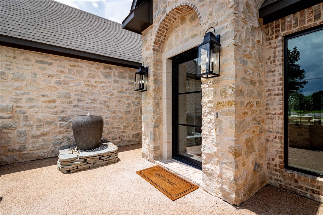 1136 Queen Elizabeth Drive Mcgregor TX 76657