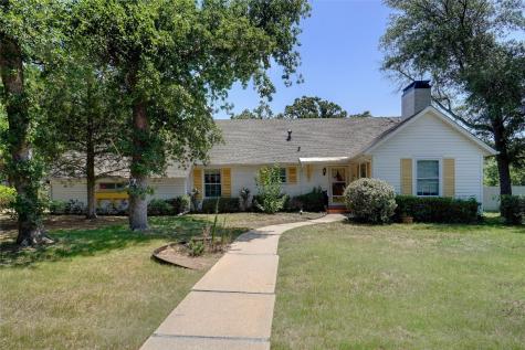 2408 Northwood Terrace Denton TX 76209
