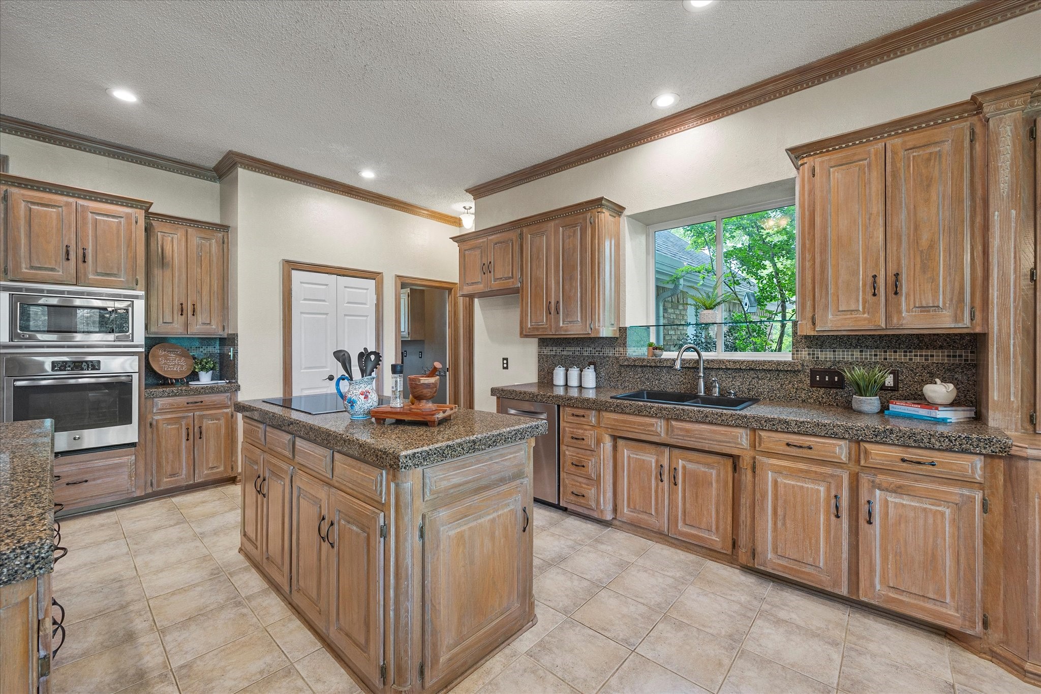 820 Windlake Circle Heath TX 75032