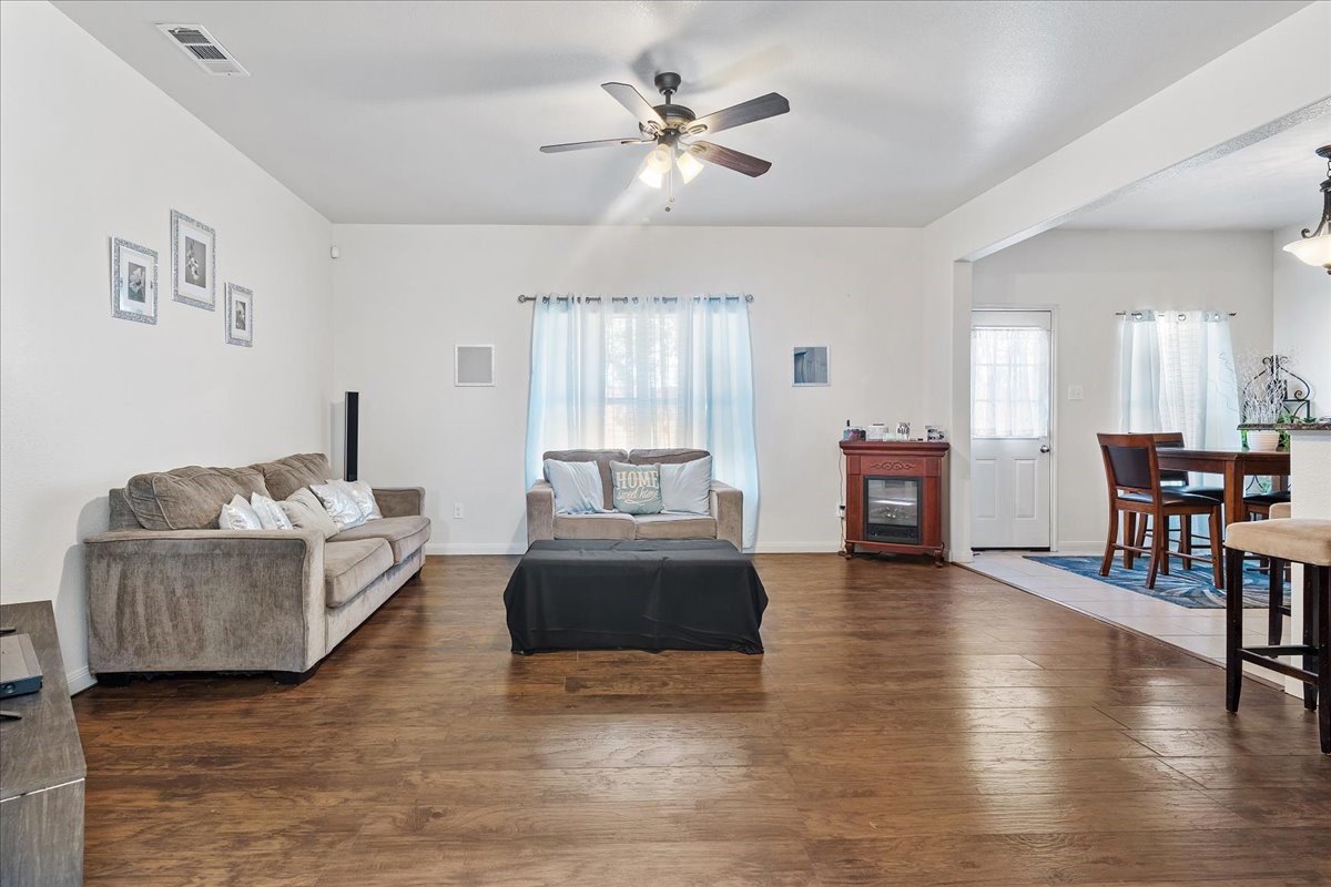1106 Primrose Drive Sanger TX 76266