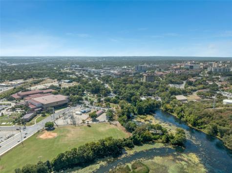 1007 Hackberry Street San Marcos TX 78666