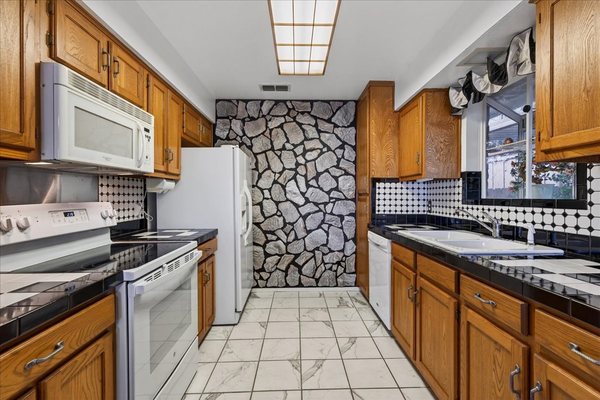 10118 Lakeview Street Payne Springs TX 75156