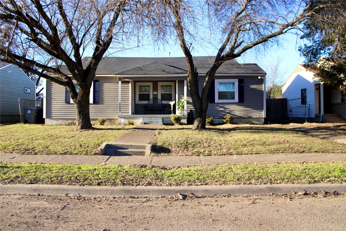 2007 Village Way Dallas TX 75216