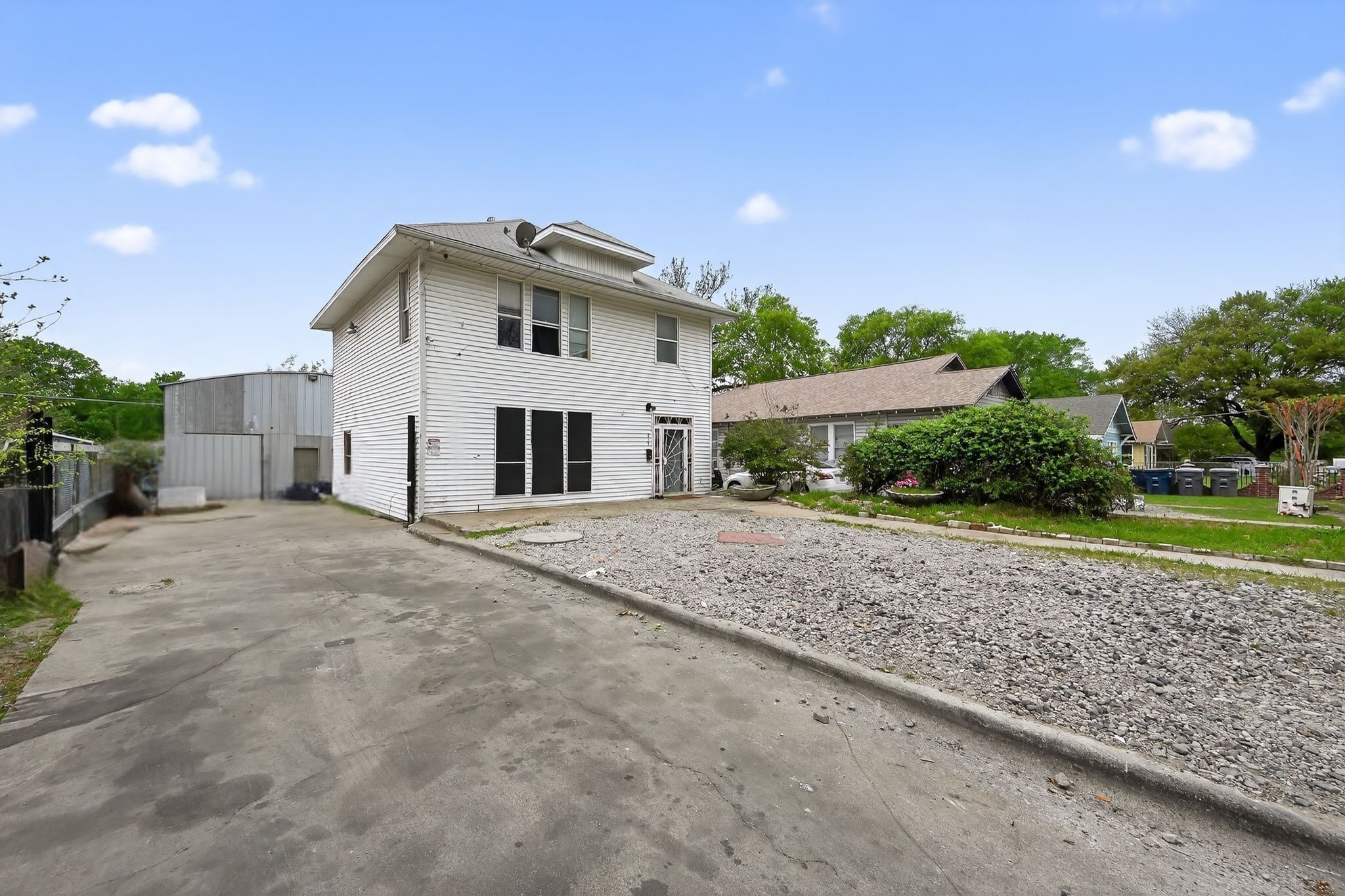 919 Wayne Street Dallas TX 75223