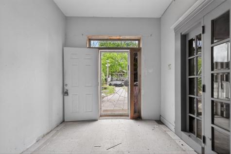 919 Wayne Street Dallas TX 75223