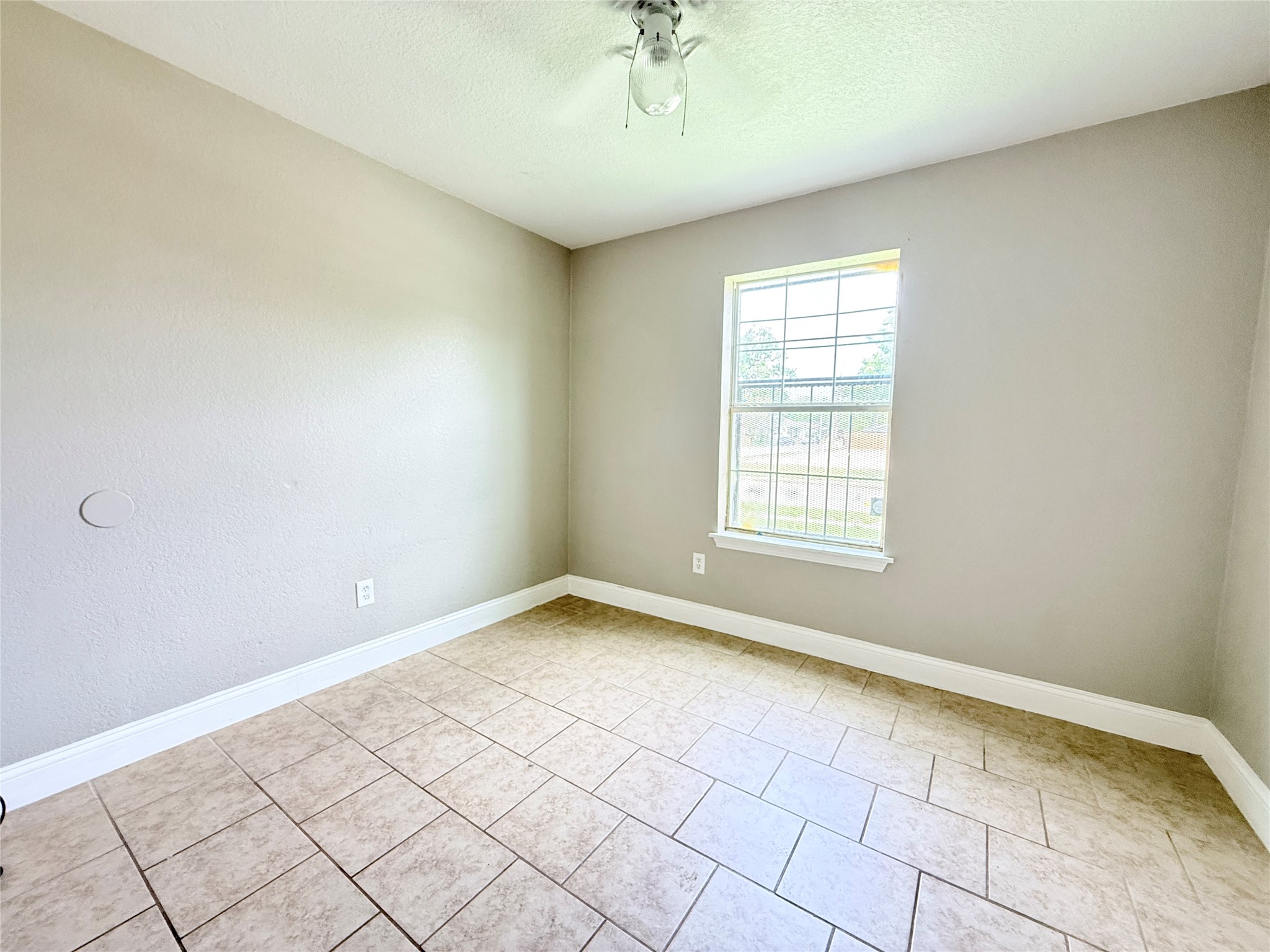 5200 Carol Avenue Fort Worth TX 76105