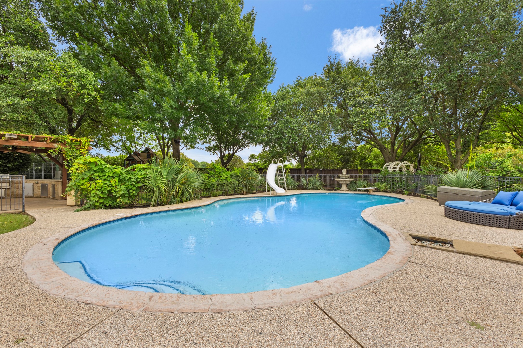 8 Park Place Mansfield TX 76063